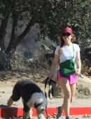 Isla Fisher Walking her Dog in Los Angeles