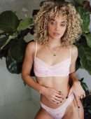 Jasmine Sanders in Thong Panties Photoshoot