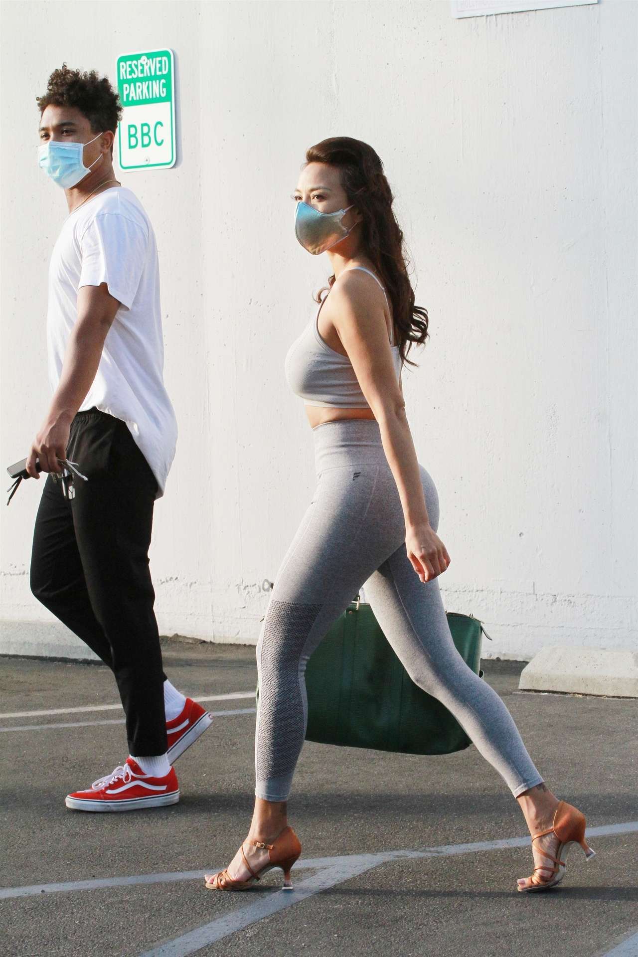 Jeannie Mai Booty, Outside DWTS Rehearsal Studios in Los Angeles