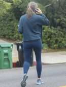 Jennifer Garner Booty, Outside Alfred Coffee in Pacific Palisades