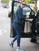 Jennifer Garner Booty, Outside Alfred Coffee in Pacific Palisades