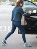 Jennifer Garner Booty, Outside Alfred Coffee in Pacific Palisades