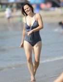 Jennifer Garner in Swimsuit at the Beach in Los Angeles