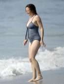 Jennifer Garner in Swimsuit at the Beach in Los Angeles