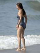 Jennifer Garner in Swimsuit at the Beach in Los Angeles