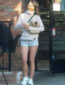Jordana Brewster Leggy, Out and About in Los Angeles