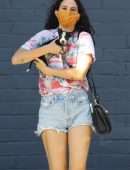 Rumer Willis Visiting Healthy Spot Pet Shop with her Puppy in Los Angeles