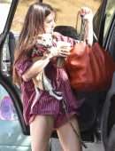 Scout Willis Leggy and Upskirt, Donates a Few Bags of Clothes in LA