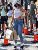 Sommer Ray Booty in Jeans, Sneaker Shopping at Cool Kicks in WeHo