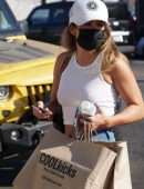 Sommer Ray Booty in Jeans, Sneaker Shopping at Cool Kicks in WeHo