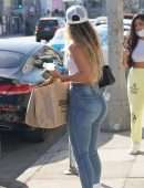 Sommer Ray Booty in Jeans, Sneaker Shopping at Cool Kicks in WeHo
