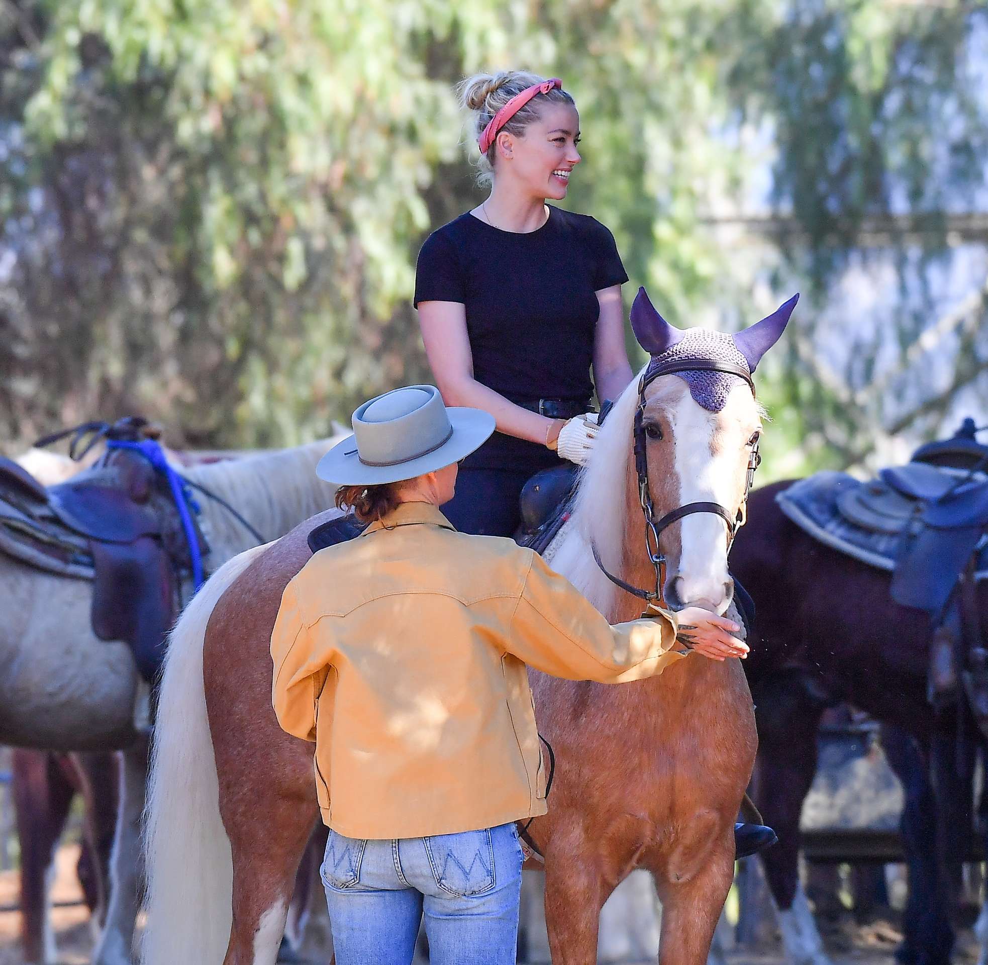 Amber Heard Booty, Horseback Riding in Los Angeles