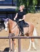 Amber Heard Booty, Horseback Riding in Los Angeles