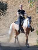 Amber Heard Booty, Horseback Riding in Los Angeles