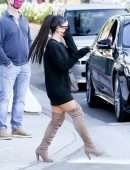 Ariana Grande Leggy, Shopping in Beverly Hills