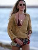 Candice Swanepoel on the Beach with a Friend in Miami