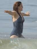 Jennifer Garner in Swimsuit at the Beach in Malibu