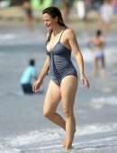 Jennifer Garner in Swimsuit at the Beach in Malibu