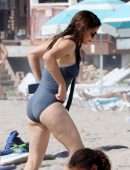 Jennifer Garner in Swimsuit at the Beach in Malibu