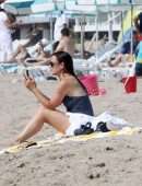 Jennifer Garner in Swimsuit at the Beach in Malibu