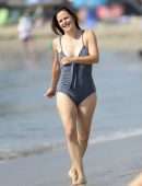 Jennifer Garner in Swimsuit at the Beach in Malibu