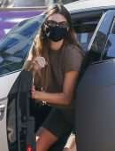 Kendall Jenner Booty, Outside Coffee Bean & Tea in Beverly Hills