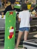 Natalie Portman Leggy, Shopping in Sydney