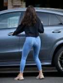 Eiza Gonzalez Booty in Tight Jeans at Alfred’s in West Hollywood