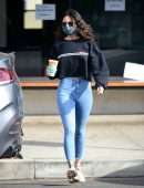 Eiza Gonzalez Booty in Tight Jeans at Alfred’s in West Hollywood