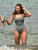 Francesca Allen in Swimsuit, Enjoys a Day on the Beach in Dubai