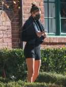 Hailey Baldwin Leaving a Private Pilates Class in Los Angeles