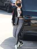 Jennifer Lopez Cleavage and Booty in Leggings, Outside a Gym in Miami
