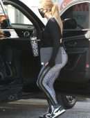 Jennifer Lopez Cleavage and Booty in Leggings, Outside a Gym in Miami