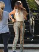 Khloe Kardashian and Kim Kardashian Visiting a Friend in Malibu