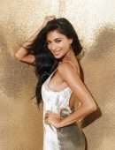 Nicole Scherzinger Leggy in a Beautiful Revealing Dress