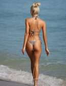 Pia Mia Perez Booty in a Thong BIkini on the Beach in Miami