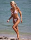 Pia Mia Perez Booty in Bikini on the Beach in Miami