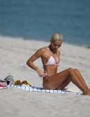 Pia Mia Perez Booty in a Tiny Bikini on the Beach in Miami