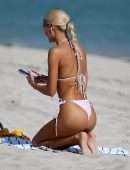 Pia Mia Perez Booty in Bikini on the Beach in Miami