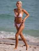 Pia Mia Perez Booty in Bikini on the Beach in Miami