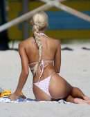 Pia Mia Perez Booty in Bikini on the Beach in Miami