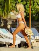 Victoria Silvstedt Booty on the Beach in St Barts