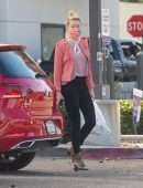 Amber Heard in Jeans, Out with her Girlfriend in San Diego