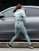 Eiza Gonzalez Booty in Tights Picking up Juice in Los Angeles