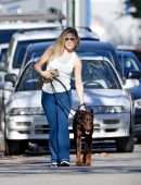 Kate Hudson Walking her Dog in Pacific Palisades
