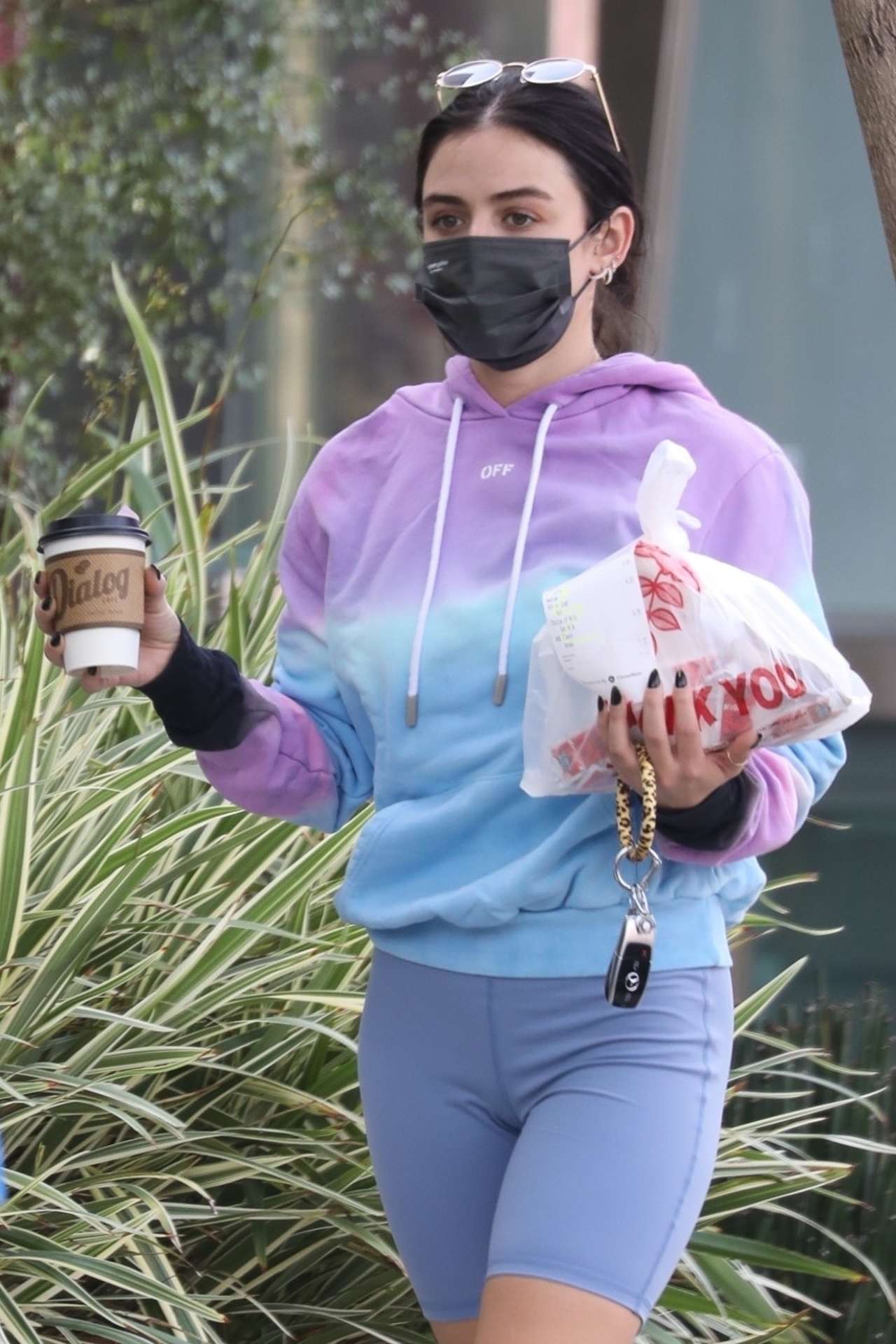 Lucy Hale Booty, Grabs Coffee and Lunch to-go in Hollywood California