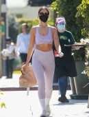 Eiza Gonzalez in Sports Wear Picking up Lunch in Los Angeles