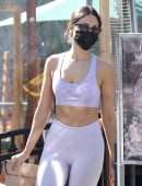 Eiza Gonzalez in Sports Wear Picking up Lunch in Los Angeles