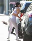 Eiza Gonzalez in Sports Wear Picking up Lunch in Los Angeles