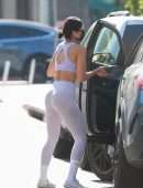 Eiza Gonzalez in Sports Wear Picking up Lunch in Los Angeles
